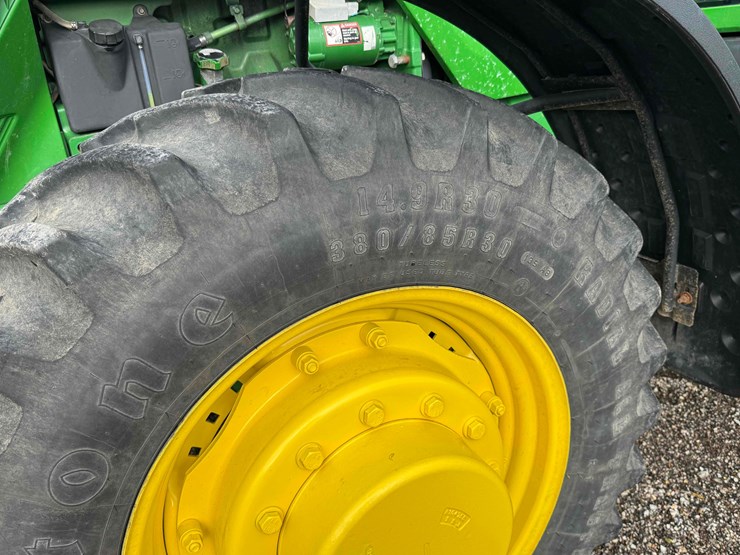 1995-john-deere-8200-image-18