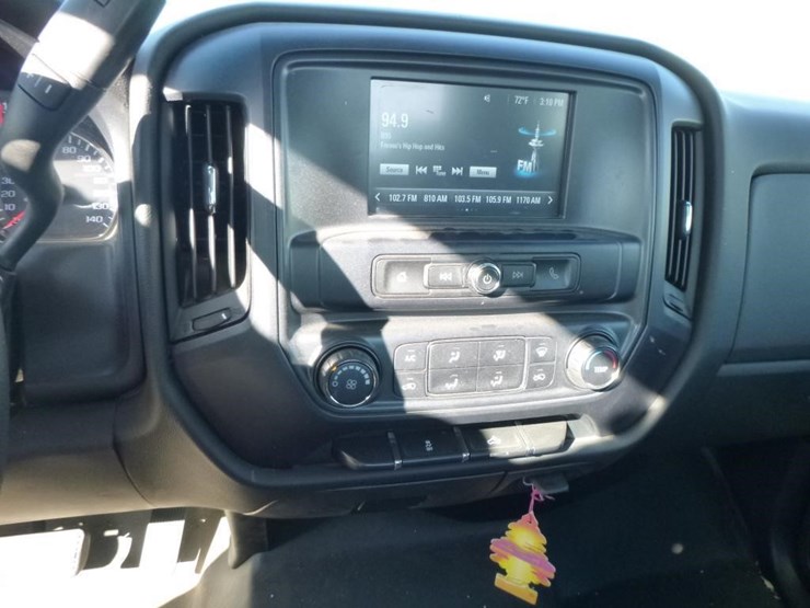 2019-chevrolet-1500-image-11