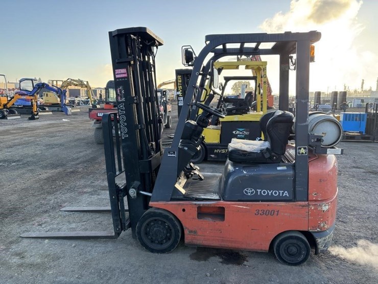 2004-toyota-7fgcu15-image-5