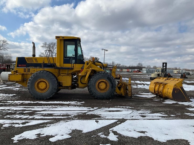 #1400-•-komatsu-wheel-loader-image-6