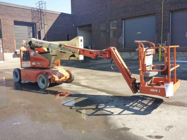 2008-jlg-e400ajpn-image-3