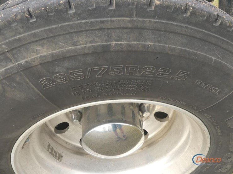 2007-peterbilt-379-image-5