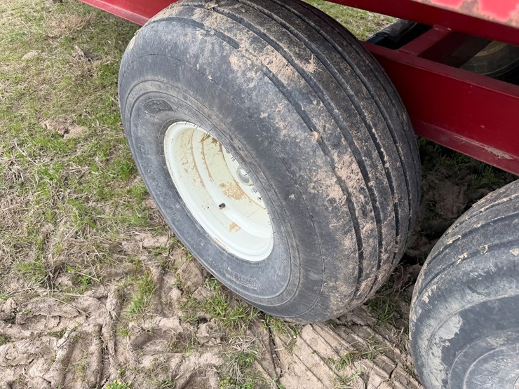 #41020-•-chandler-equipmen-17'-pull-type-spreader-image-7