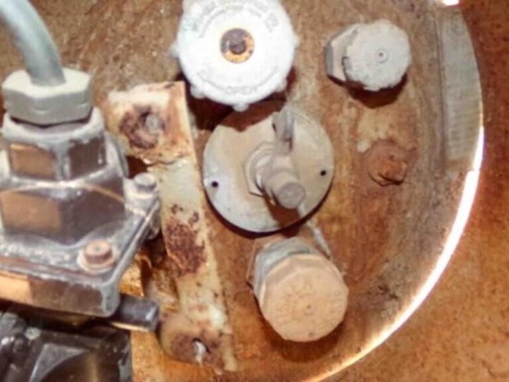 propane-tank,-14'-long-4'-tall-no-details-image-3