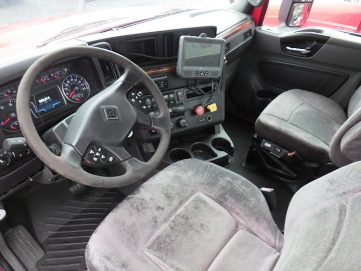 2018-international-prostar-image-15