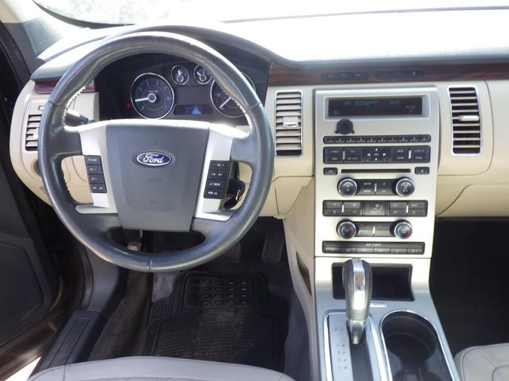 2009-ford-flex-image-9