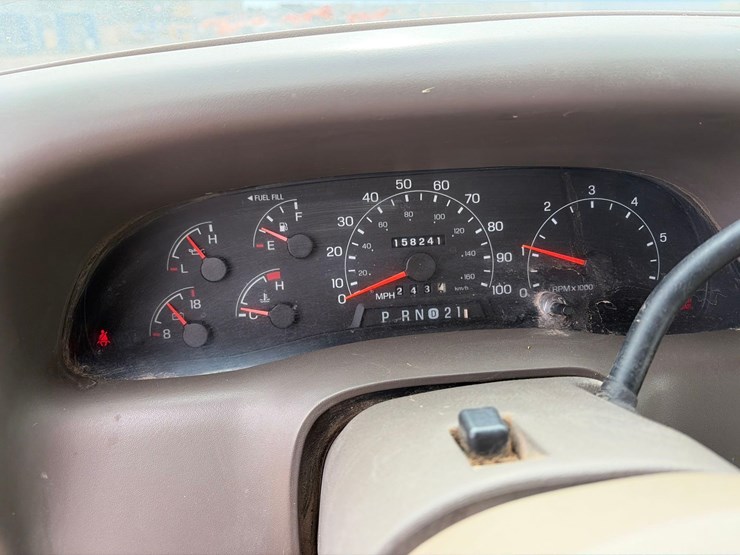 2000-ford-f350-image-25