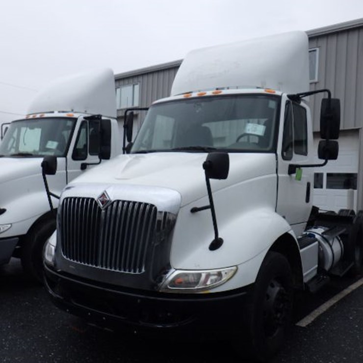 2016 INTERNATIONAL 8600