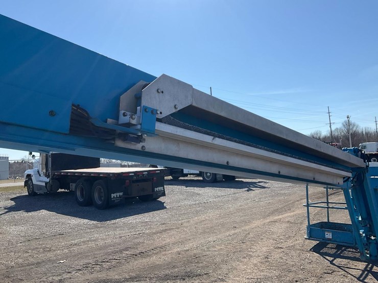 2005-genie-s45-image-71