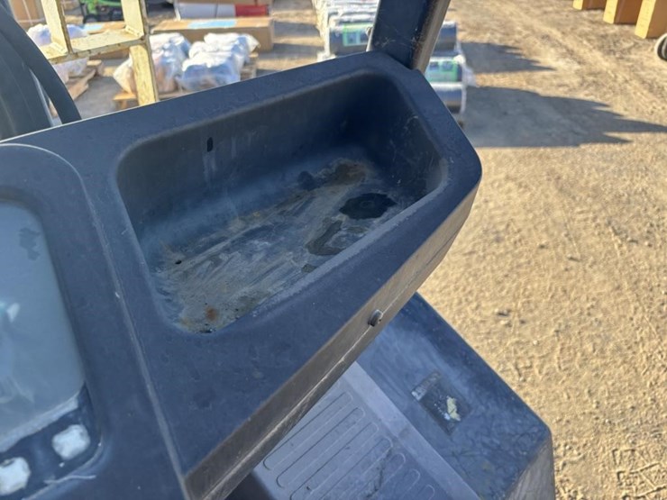 2000-yale-2000-image-23