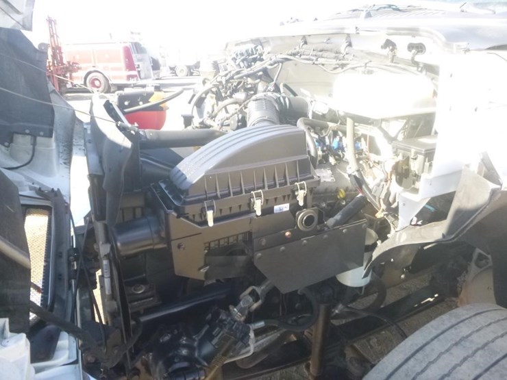 2013-ford-f650-image-26