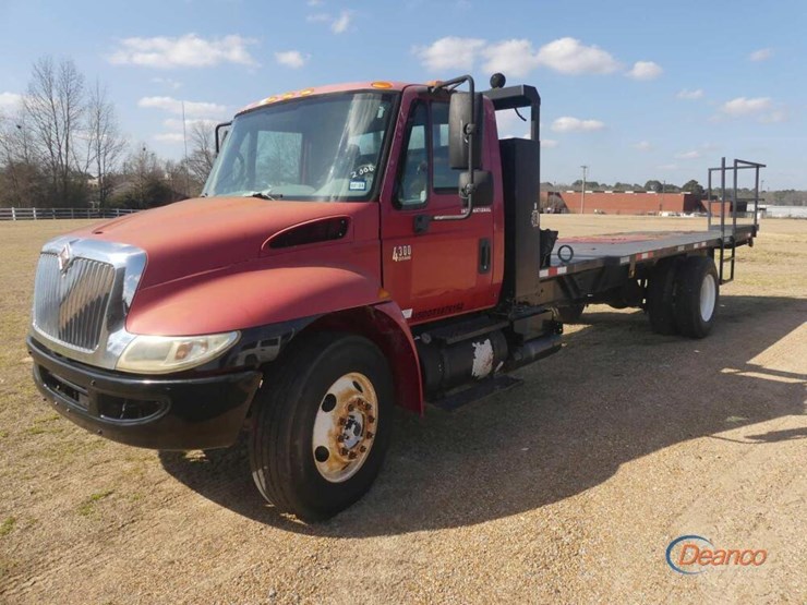 2006-international-durastar-4300-image-19