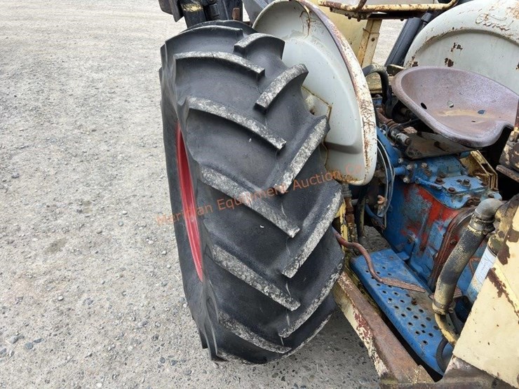 ford-tractor-image-7