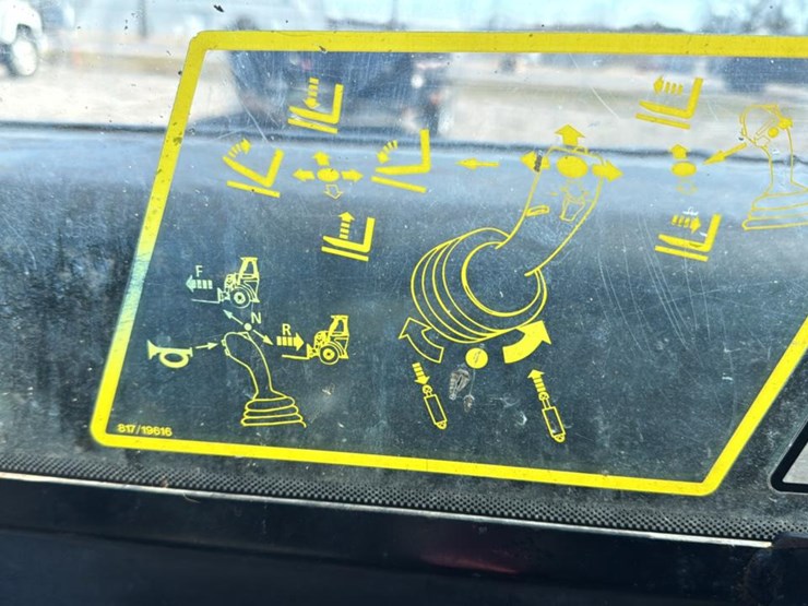 2006-jcb-527-55-image-40