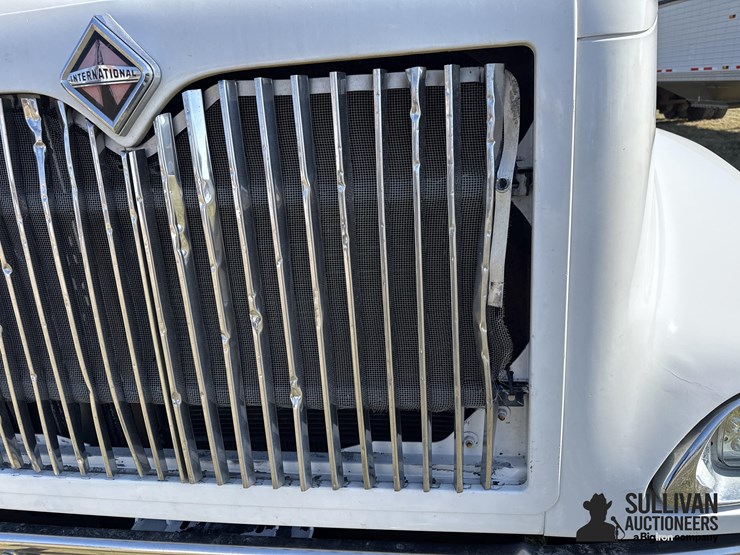 2004-international-9200-image-15