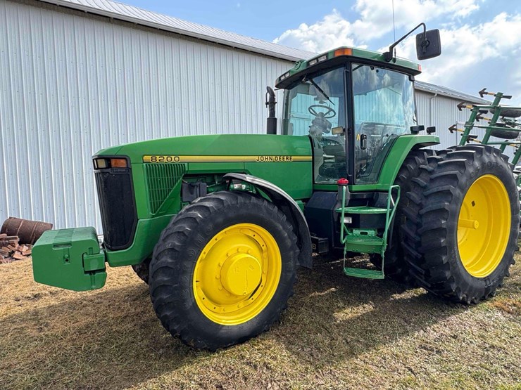 1995-john-deere-8200-image-15