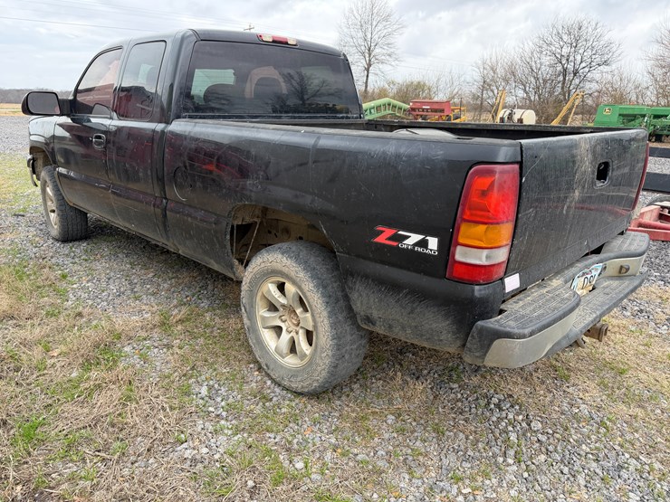 2005-chevrolet-silverado-1500-image-4