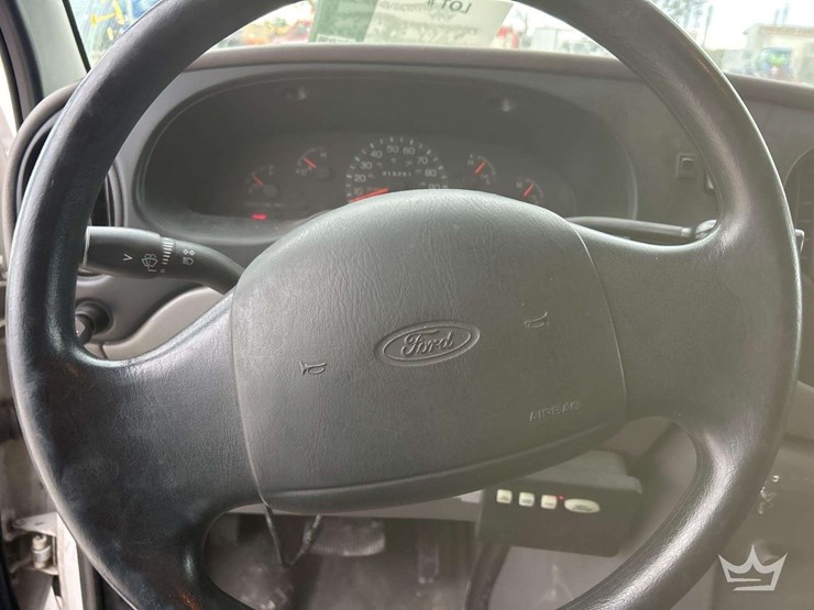 2001-ford-e450-image-9