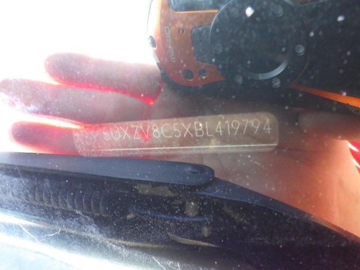 2011-bmw-x5-image-15