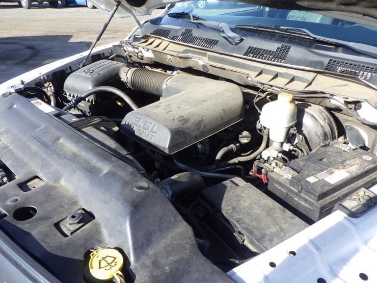 2015-dodge-1500-image-8