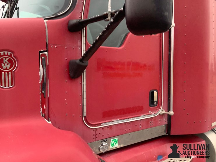 2009-kenworth-t660-image-12