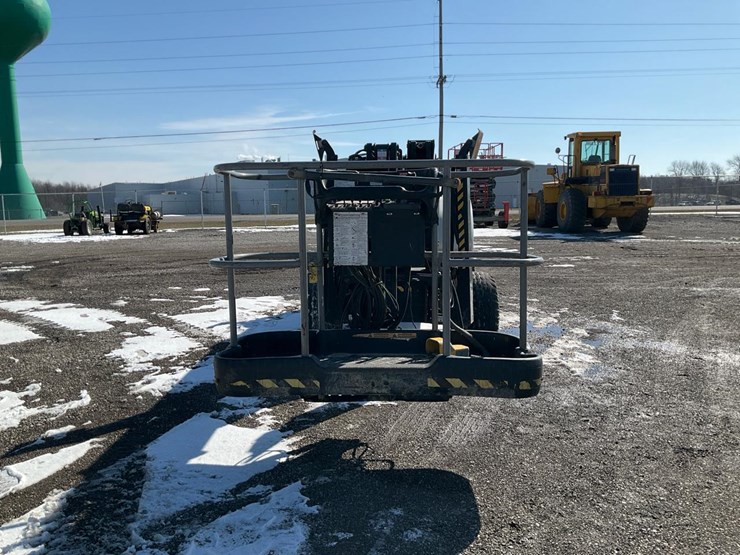 #1250-•-2016-niftylift-sd64d-articulating-boom-lift-image-8