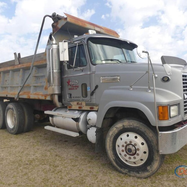 2001 MACK CH613