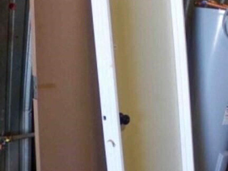 door-and-frame-26"-w,-81"-tall-image-2