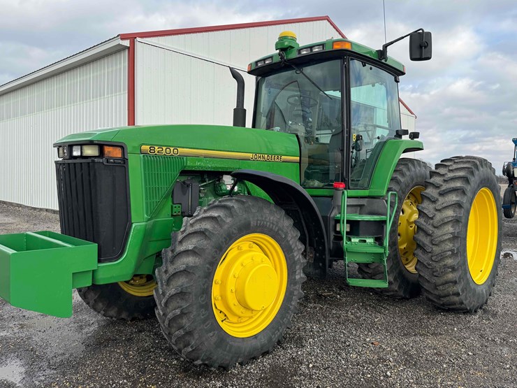 1995-john-deere-8200-image-2