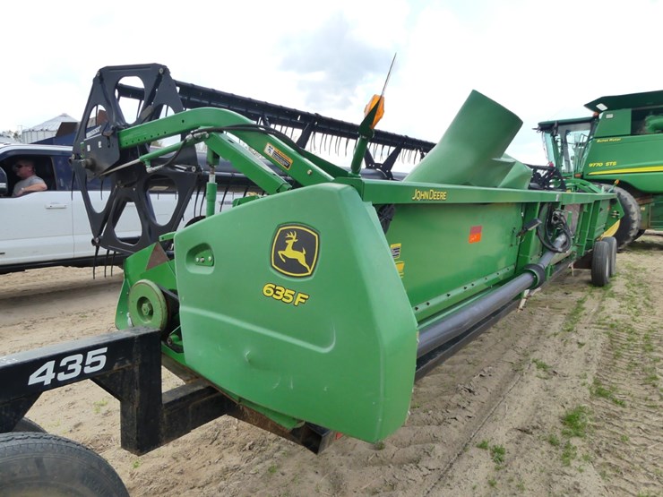 john-deere-635f-image-13