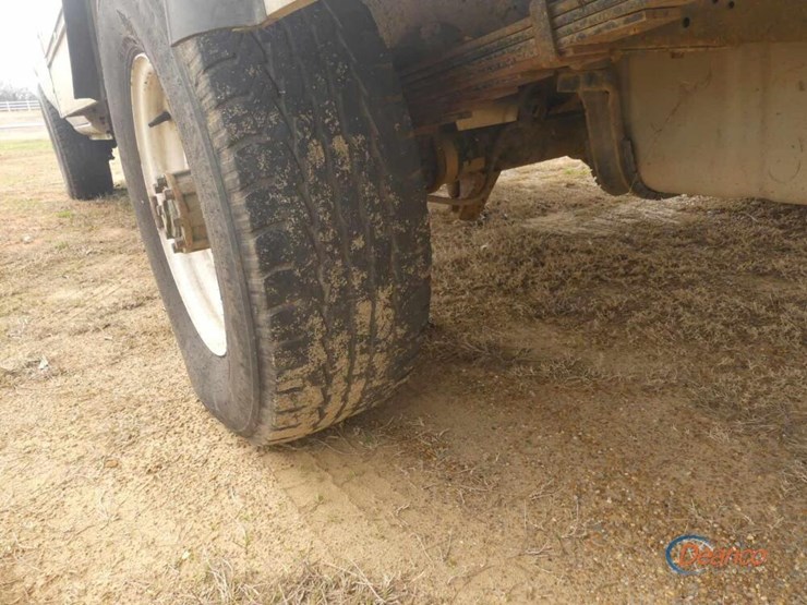 2015-ford-e350-image-4