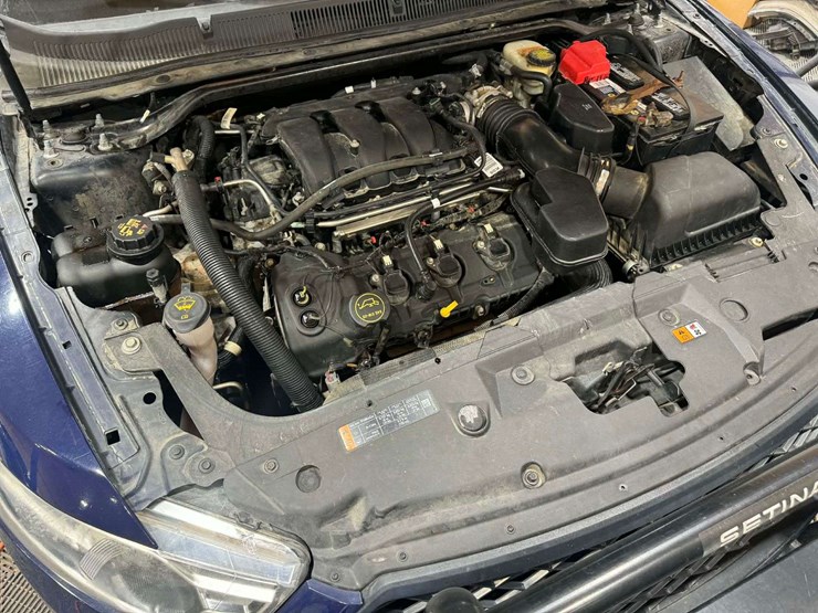 2017-ford-taurus-4-door-sedan-police-package-(132,339-miles)-image-21