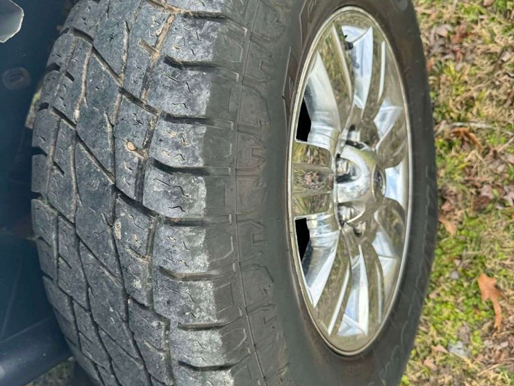 2012-ford-f150-xlt-image-16