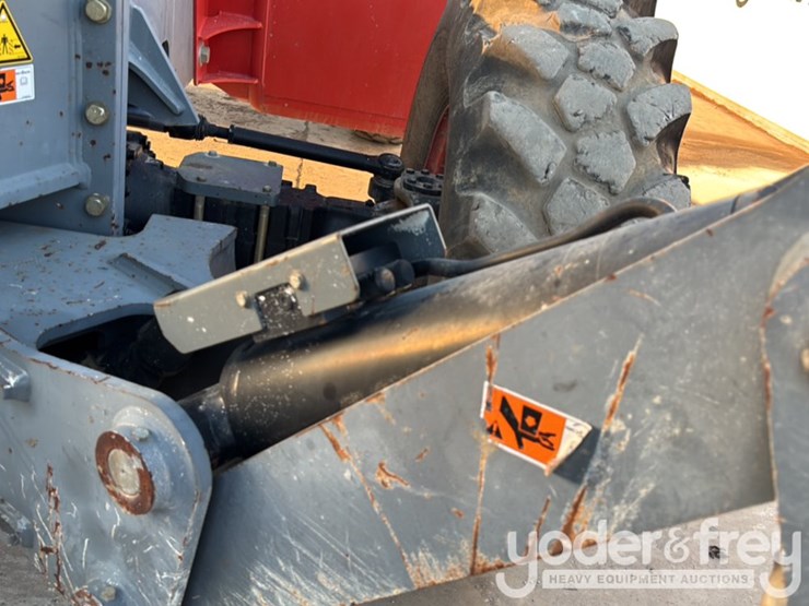 2018-skyjack-sj1056-image-18