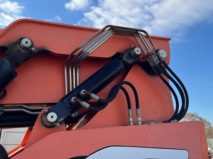 #1200-•-2011-jlg-6042-telehandler-image-29