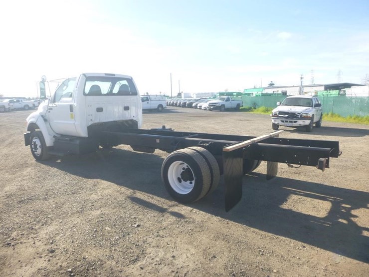 2012-ford-f650-image-4