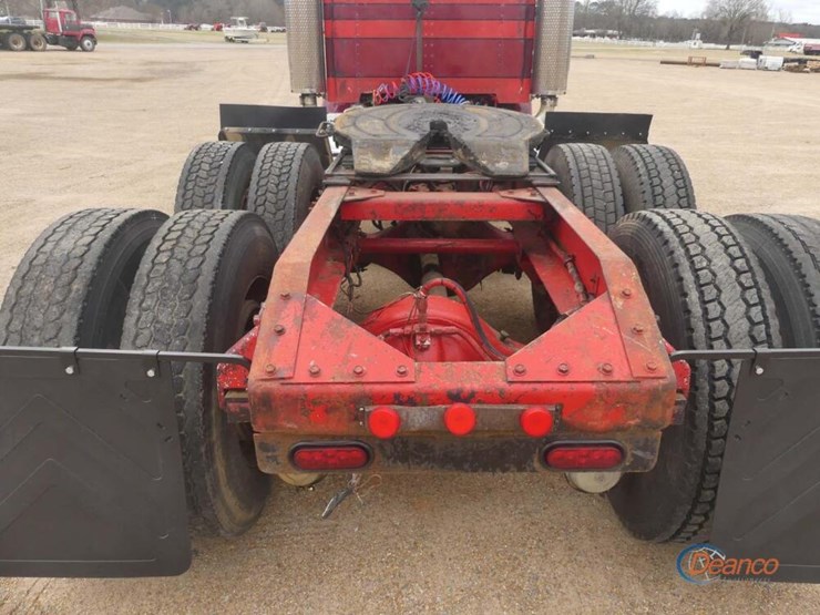 1980-peterbilt-359-image-7