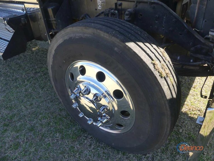 2000-kenworth-w900-image-13