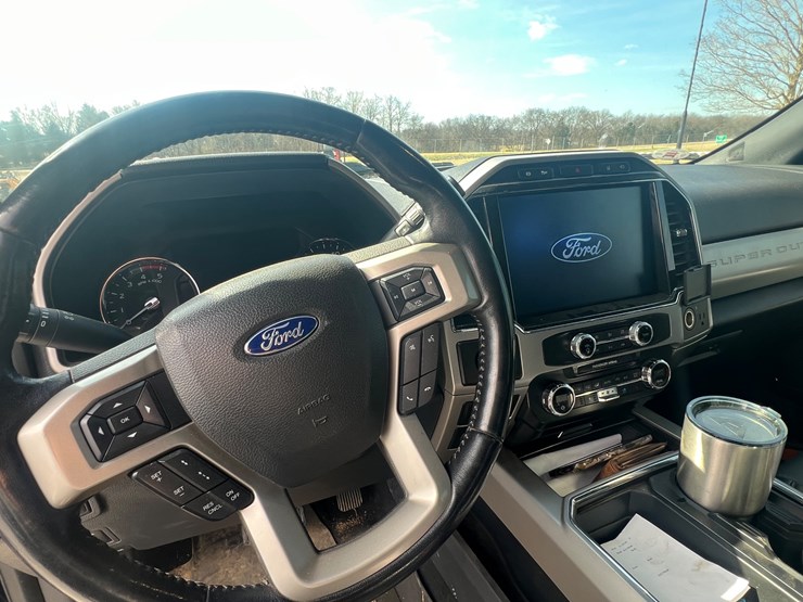 2022-ford-f450-lariat-image-15
