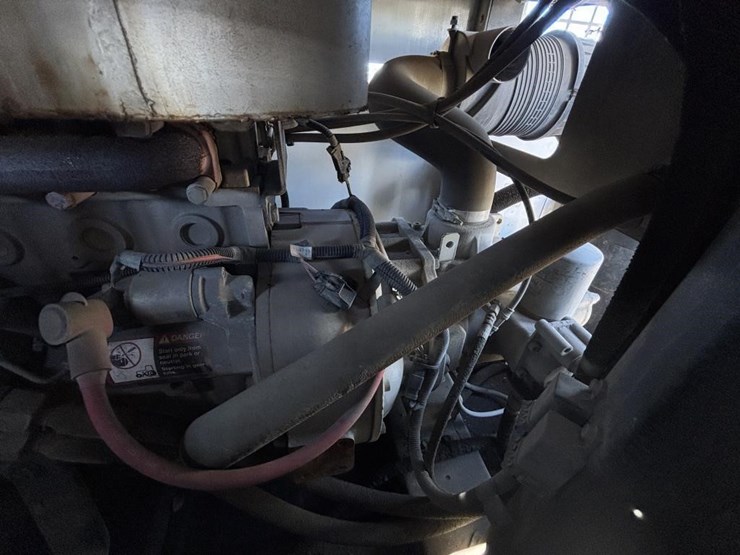 2011-ingersoll-rand-p185-image-10