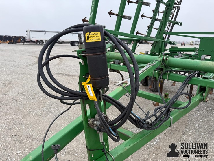 john-deere-2210-image-11