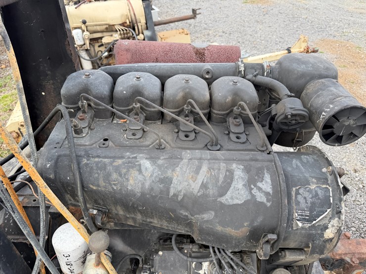 #40992-•-duetz-d914l04-4-cyl-power-unit-w/-trailer-image-18