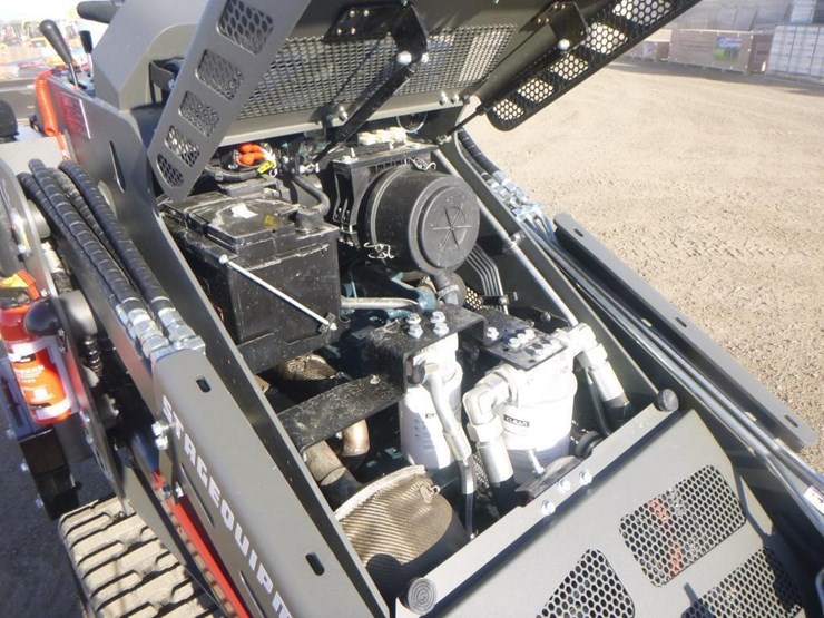 2025-kubota-d1703-image-21