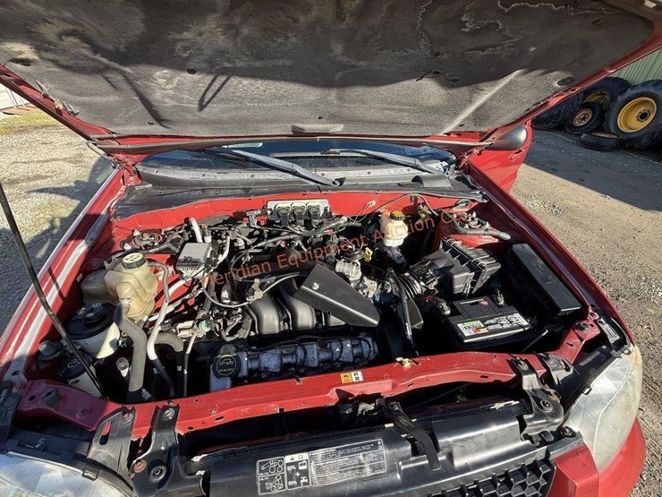 2005-ford-escape-image-17