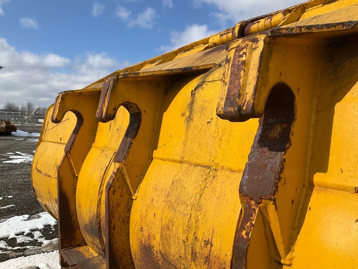 #1400-•-komatsu-wheel-loader-image-106