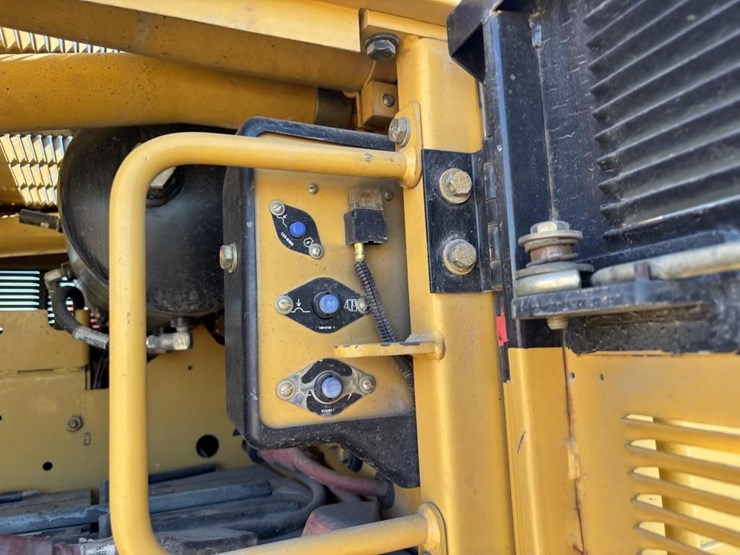 caterpillar-143h-image-72