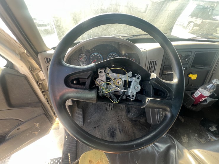 2015-international-4300-image-31