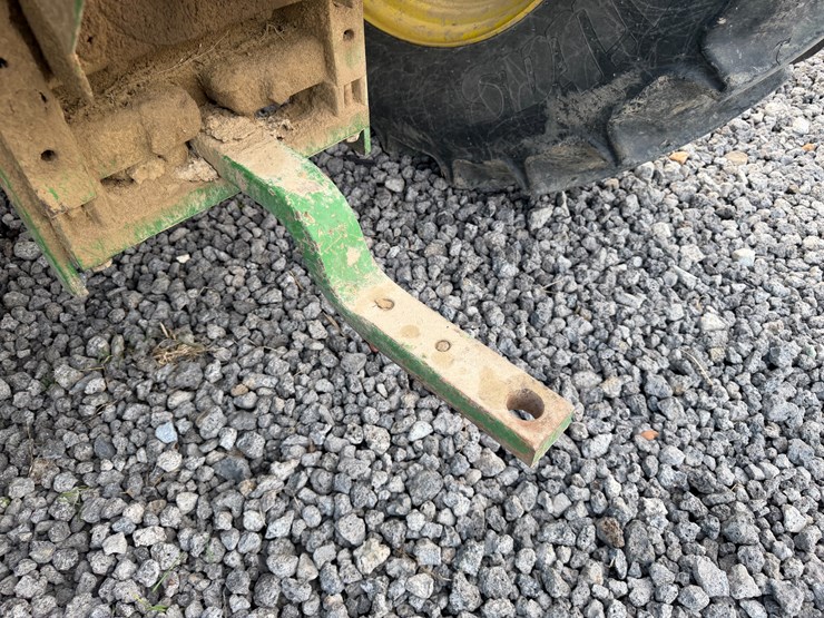 2017-john-deere-6120m-image-11