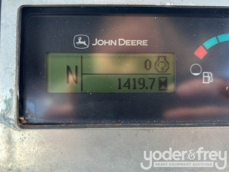 2019-deere-310l-image-51