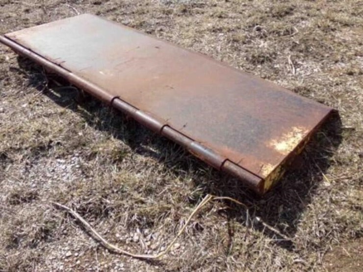 meatal-tailgate,-5'-10"-x29"-image-2